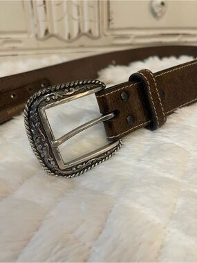Ariat Dark Brown Leather Belt with Contrast Stitching
